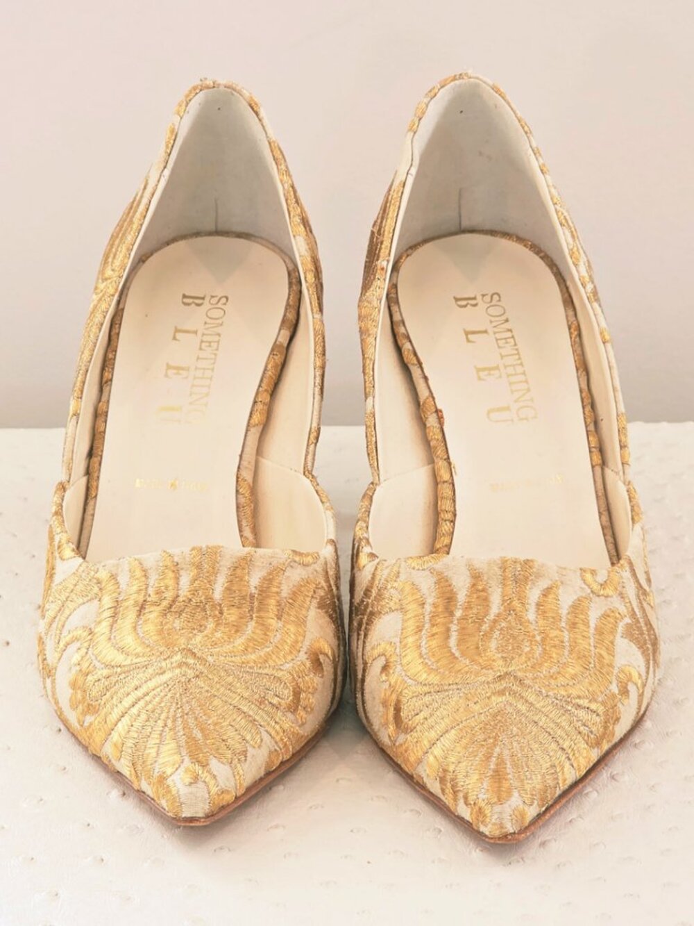 Something Blue Stella D'Orsay Pumps Gold/Ivory Metallic, 7, Exc. Condition